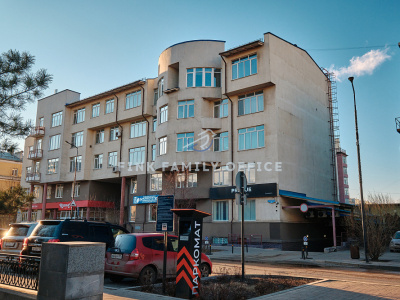 Большая двухуровневая квартира в центре